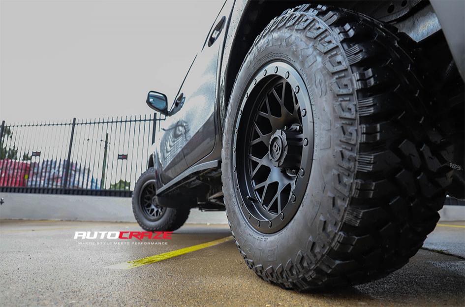 MITSUBISHI TRITON CHAOS SATIN BLACK